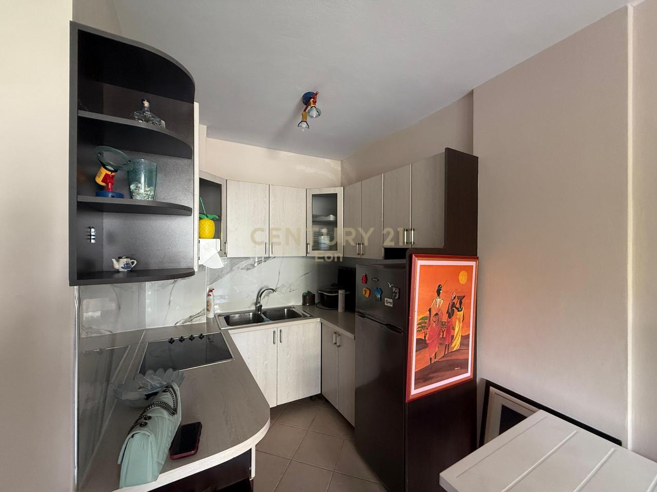 SHITET APARTAMENT 1+1 NE VIJE TE PARE ME SUPER PAMJE NGA DETI, TEK SHKEMBI I KAVAJES !!!