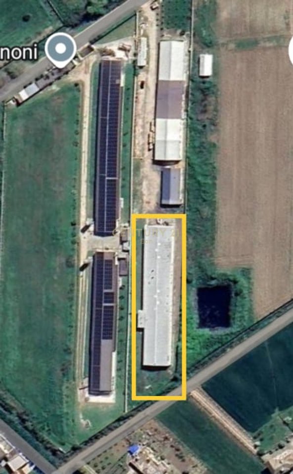 MAGAZZINO 1340 M2 + TERRENO IN VENDITA A XHAFZOTAJ!