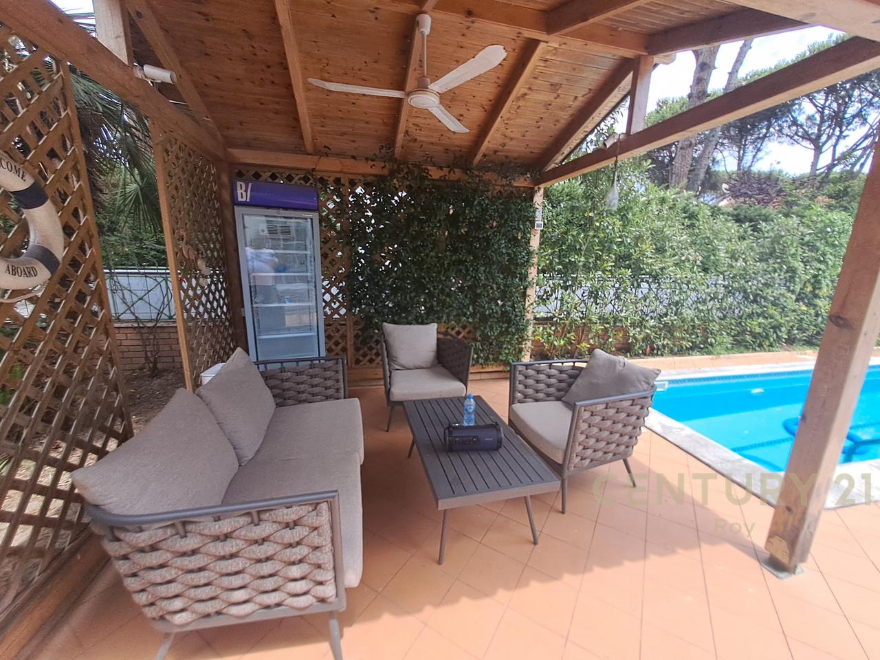 Villa with Pool for Sale in Qerret, Durrës !!