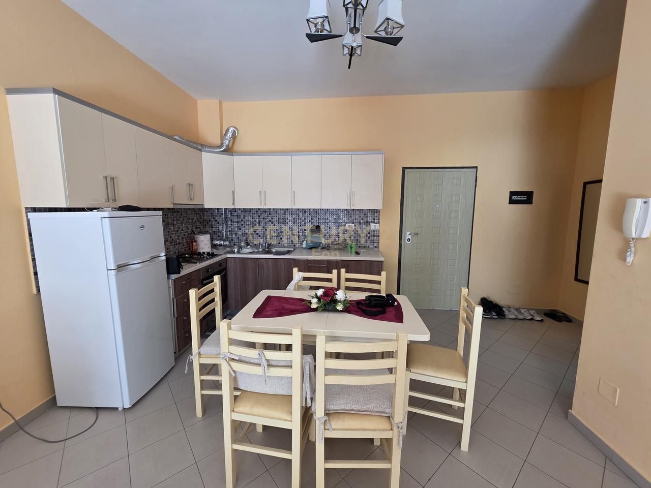 Appartamento 1+1 in affitto sulla spiaggia, Durrës!