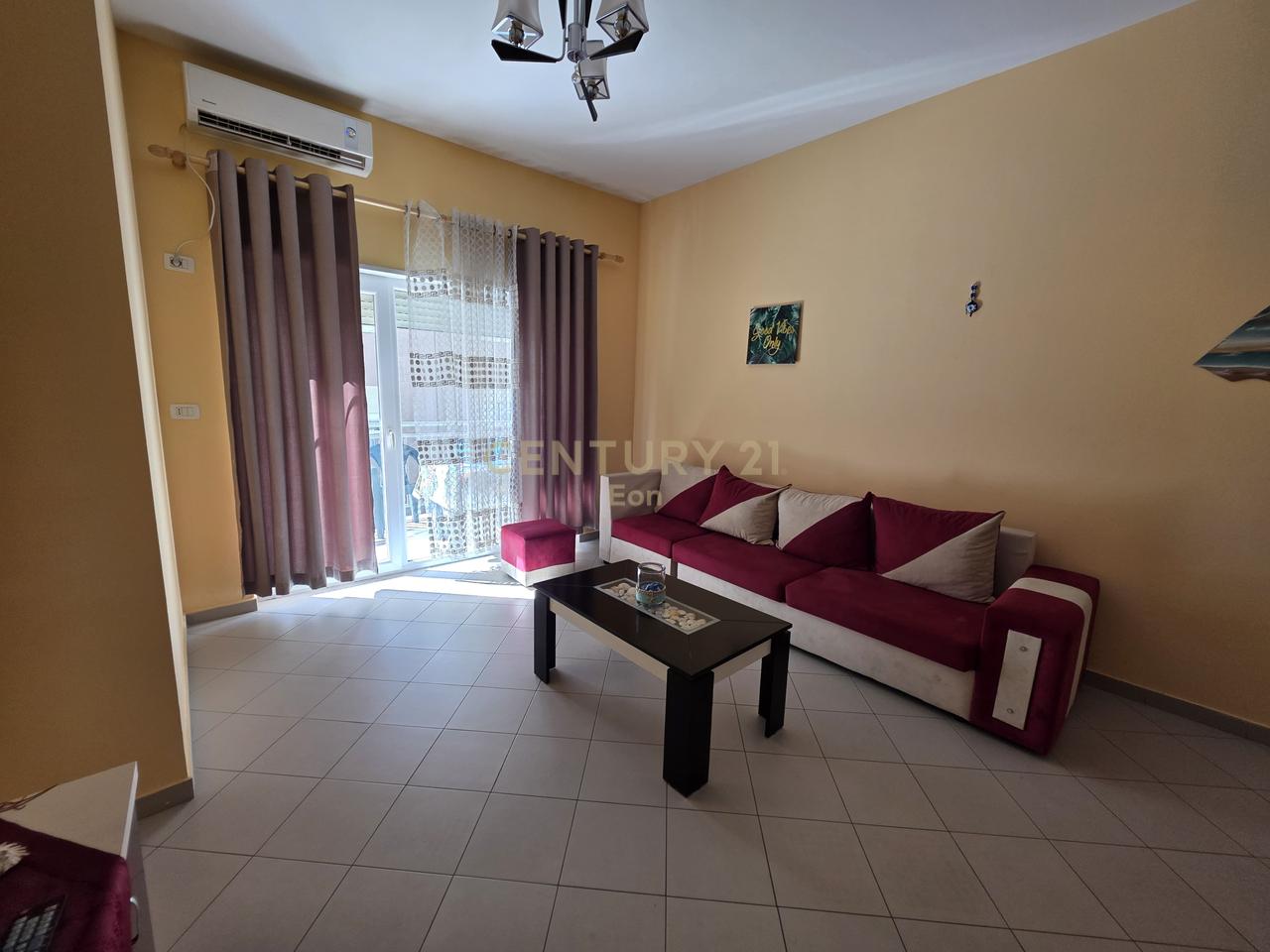 Appartamento 1+1 in affitto sulla spiaggia, Durrës!