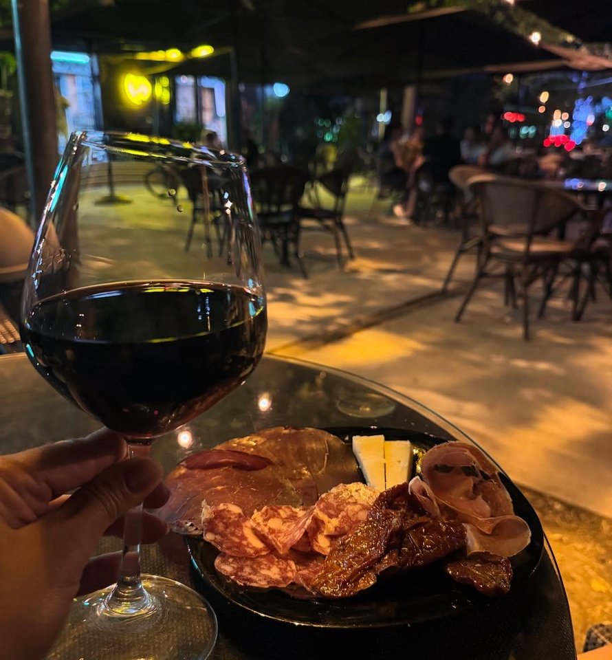 Shesim Biznes Bar-Caffè & Snack – Ex Campo Aviazione, Tirana!