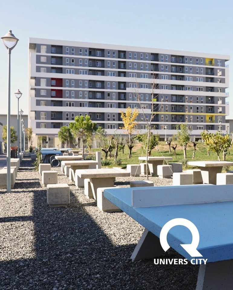Apartament 2+1+2T në Shitje në Univers city prane Qendres Tregtare QTU, Tiranë