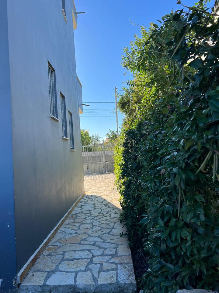 CASA PRIVATA IN VENDITA VICINO AL SOPRAPPASSO DI SHENAVLASH!!
