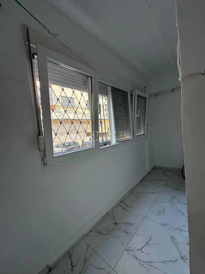 Affittasi 1+1 vicino all'asilo n.26
Vicino alla clinica Rusi.