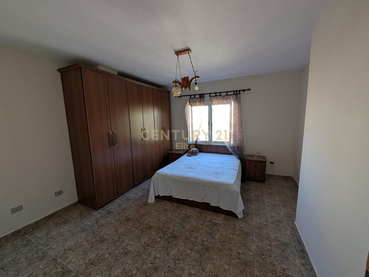 Appartamento 2+1+2 in affitto in via Kavaja.