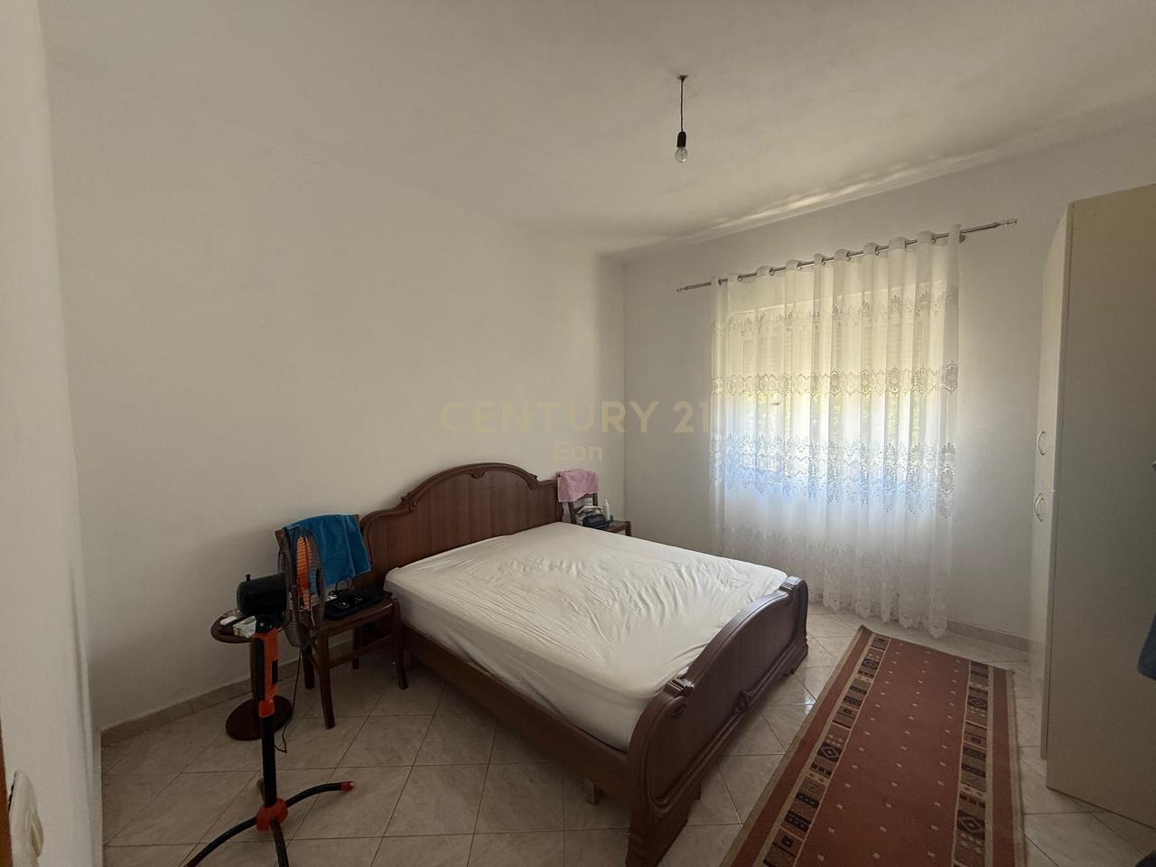 SUPER VILLA IN VENDITA NEL QUARTIERE 17, DURAZZO!!!