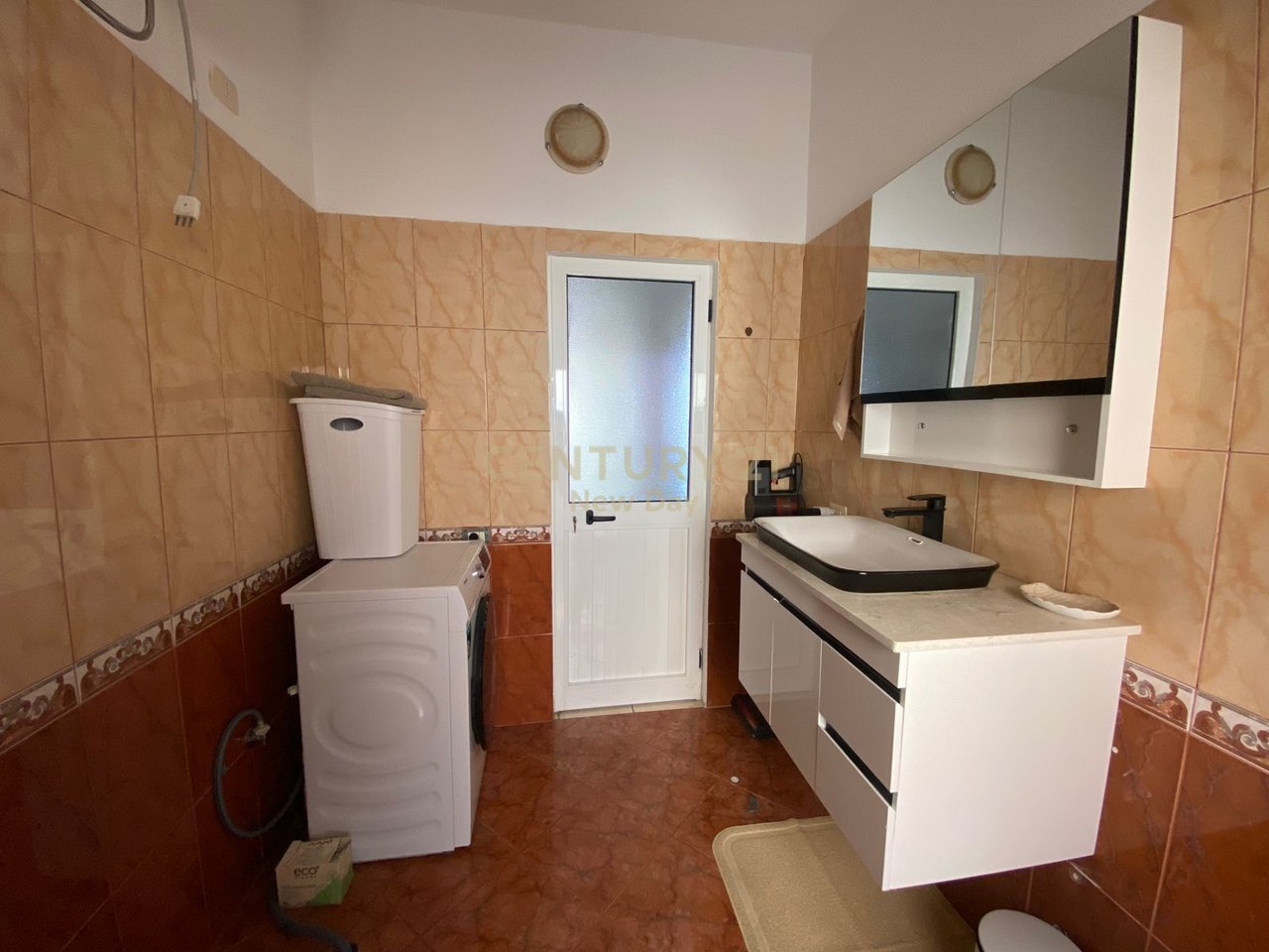 SHITET APARTAMENT 2+1 NE PLAZH, ILIRIA!