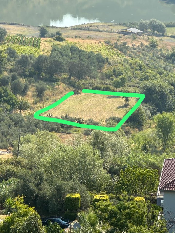 3500 m2 land for sale near Kashar lake – with tourism potential!