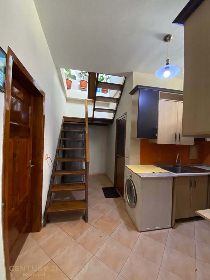 Private House 3+1 for Rent, Zogu 1 Boulevard