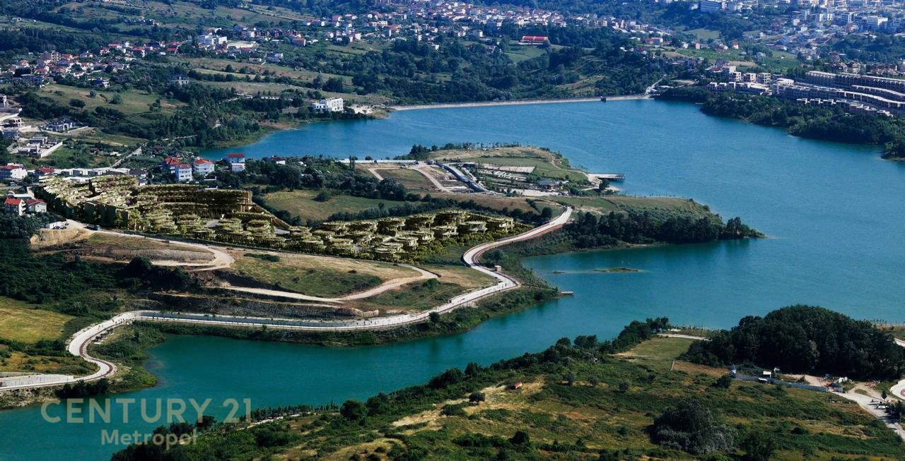 LIVE IN A NEW RESIDENCE NEAR FARKA LAKE AT "FARKA HILLS RESIDENCE"!