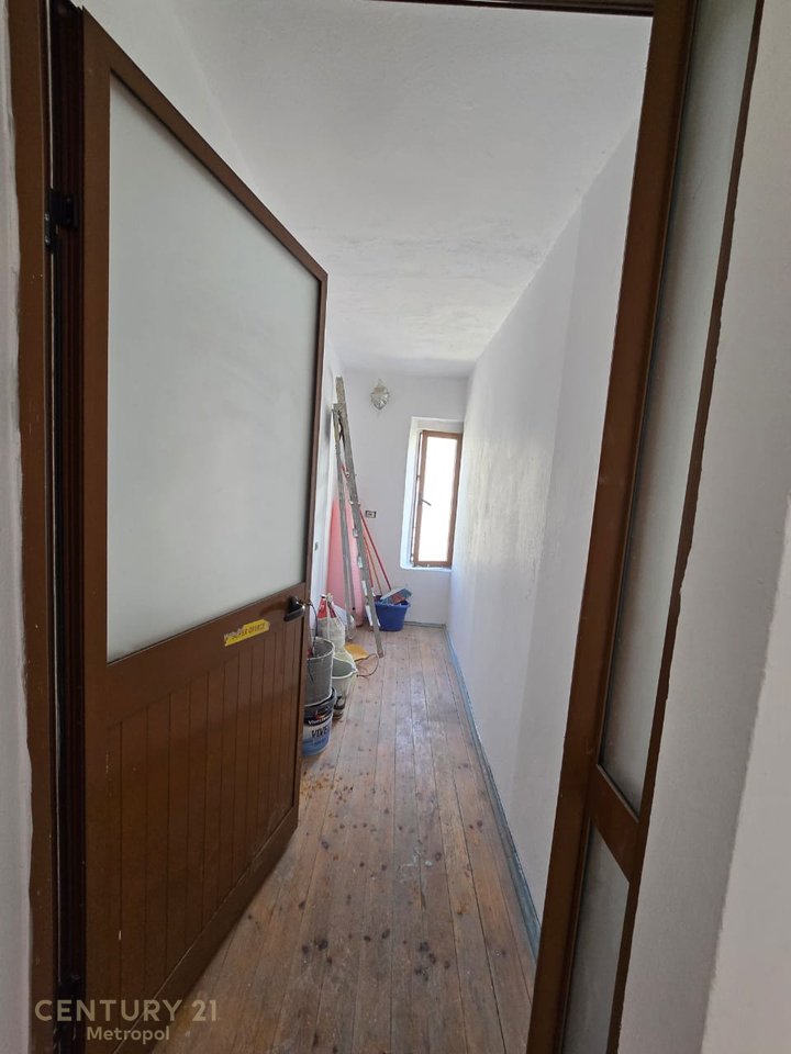APARTMENT 2+1+STORAGE FOR SALE ON BARDHYL STREET!