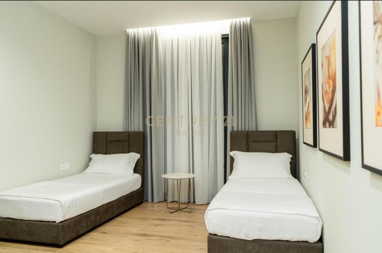 HOTEL PER SHITJE NE VIJE TE DYTE LUNGOMARE