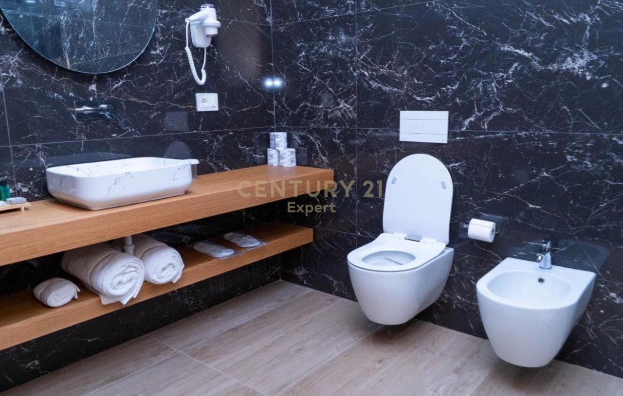 HOTEL PER SHITJE NE VIJE TE DYTE LUNGOMARE