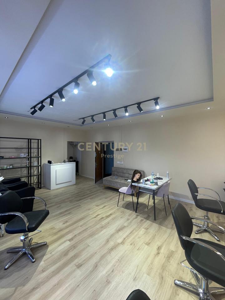 COMMERCIAL ENVIRONMENT FOR RENT, PALATET AGIMI, TIRANA!