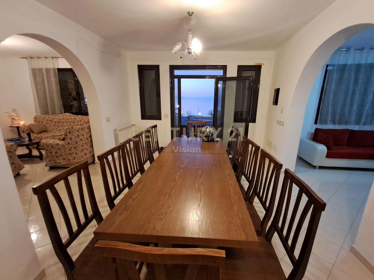 4-Storey Villa + land for rent in the center of Shiroka - 1000 m²