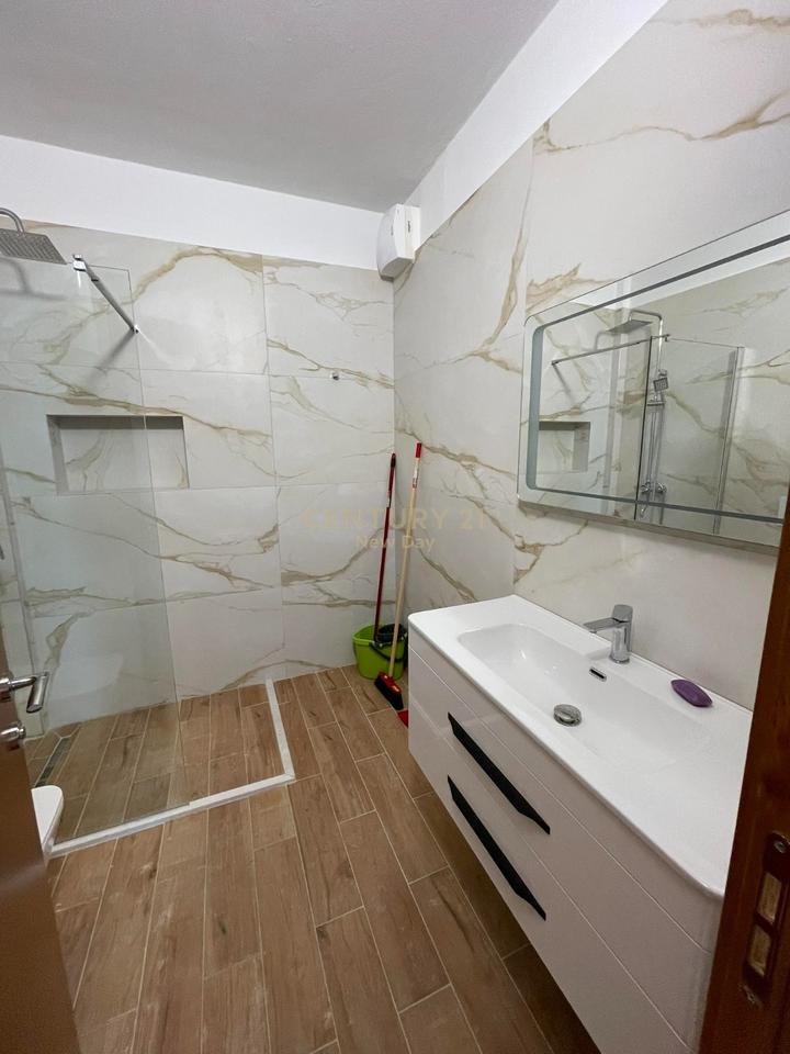 Appartamento con 2+1+2 camere da letto in affitto a Volga!