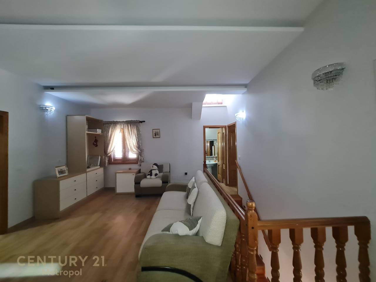 I AM OFFERING FOR SALE INDIVIDUAL VILLA WITH SWIMMING POOL IN KERRET!
