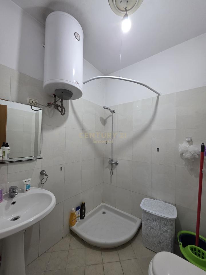2+1+2 Apartment for Sale at the Ballet School, Tirana