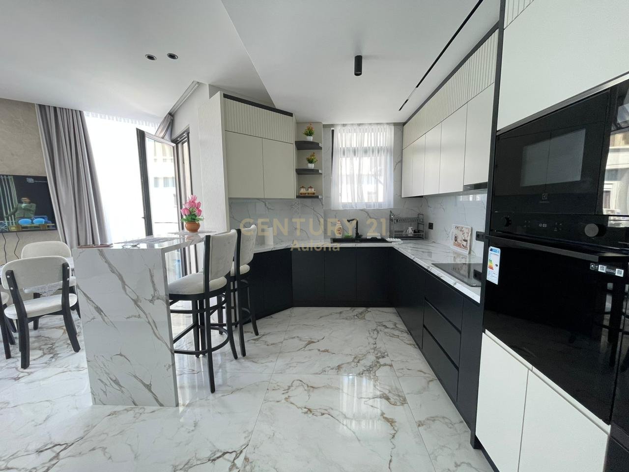 APARTMENT FOR RENT 2+1 WITH SEA VIEW
