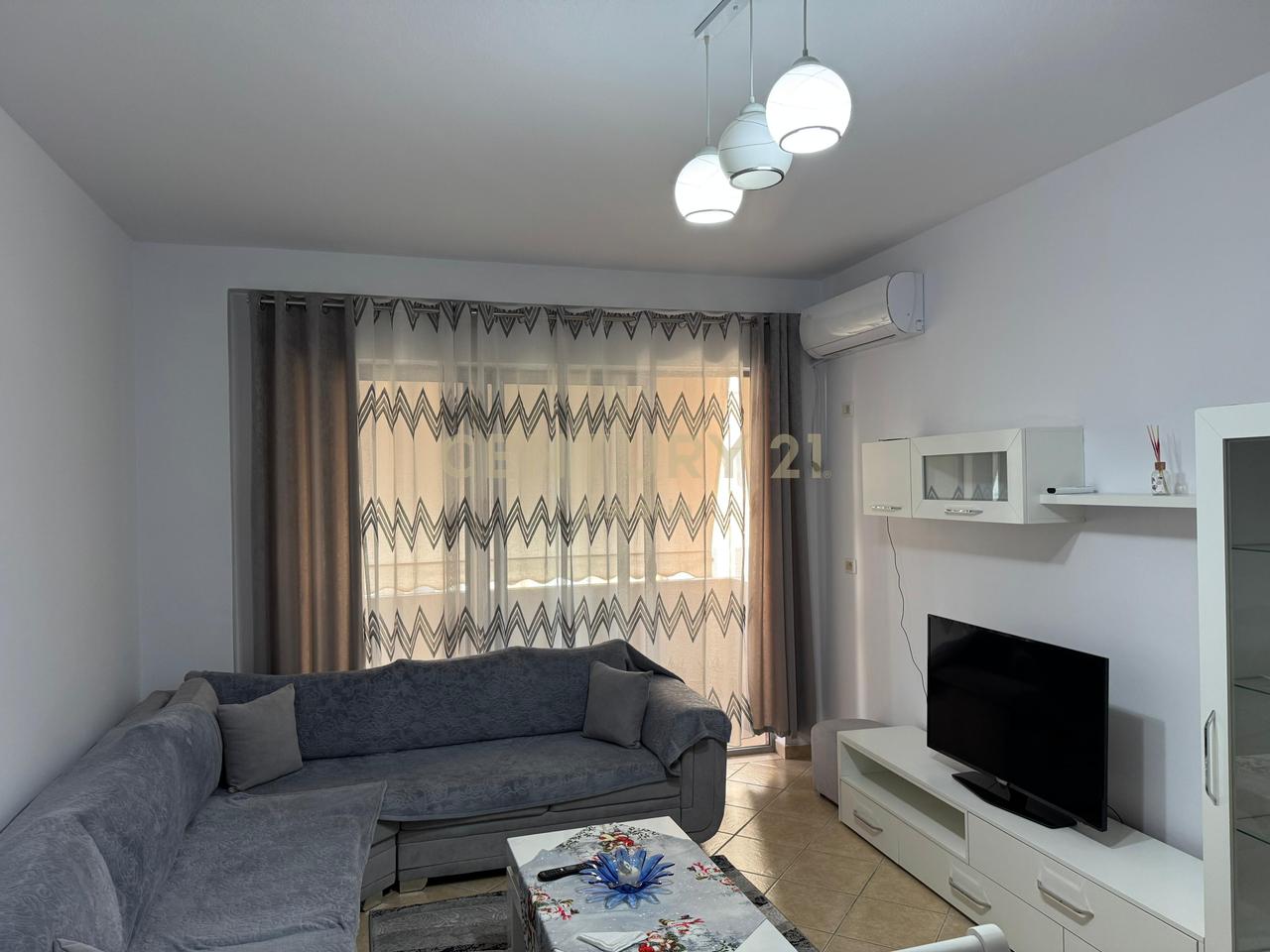 Jepet me qira apartament  1+1 ne Astir