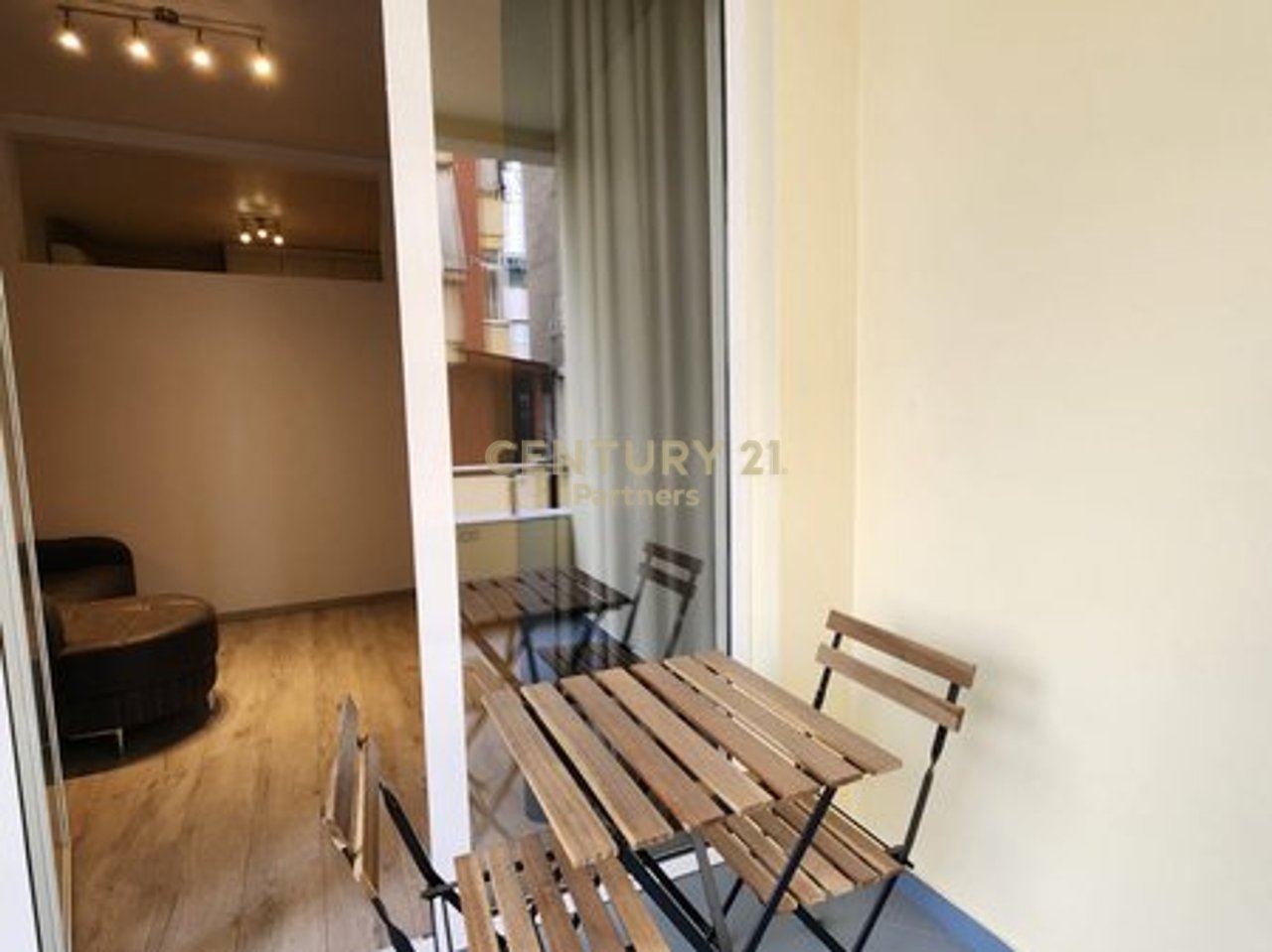 Apartament 1+1 Premium për Qira pranë Kopshtit Zoologjik – Mobilim i Ri, Lokacion i Perfekt!