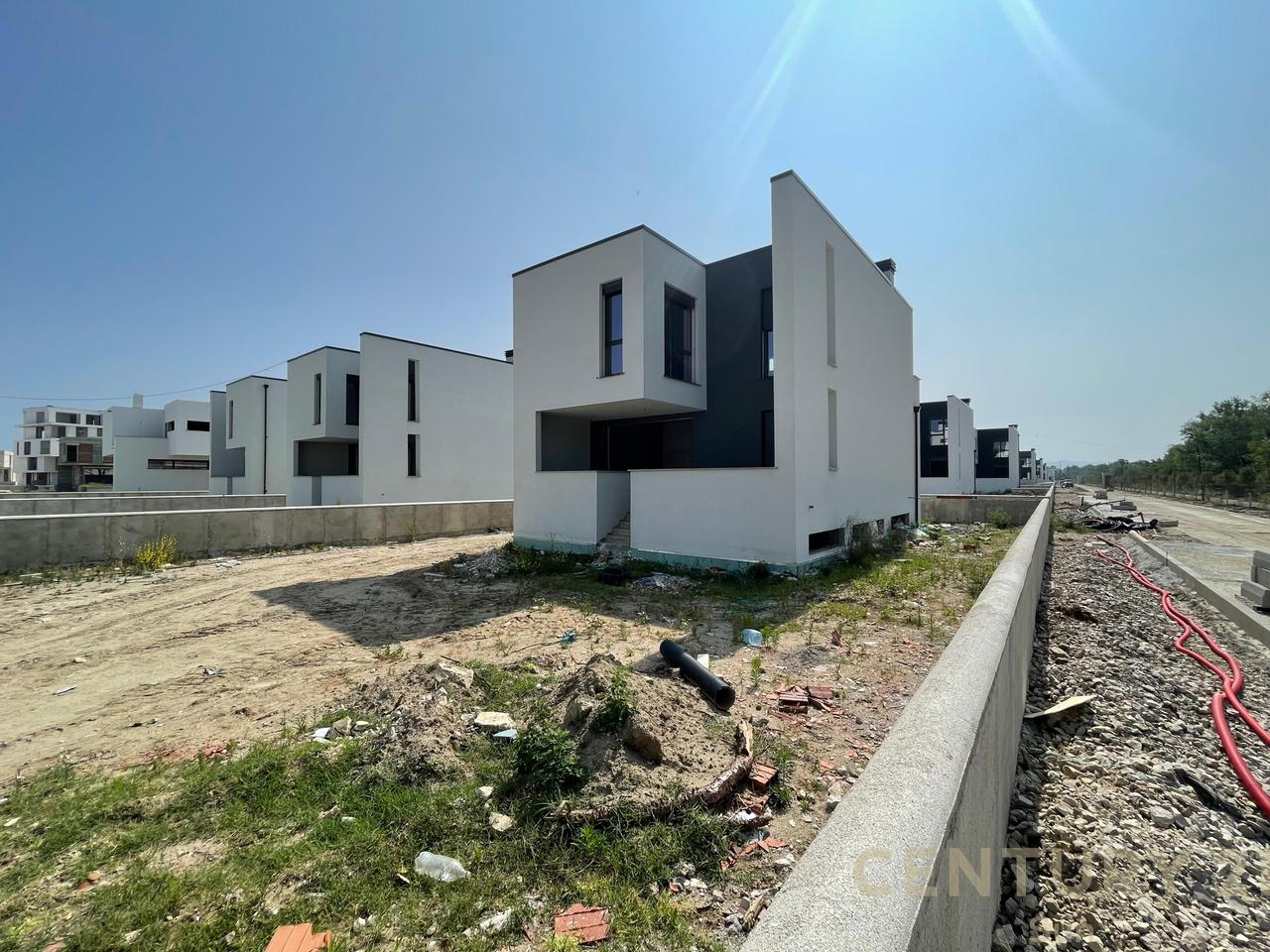 VILLA IN VENDITA NEL COMPLESSO "Turquoise Marina"!