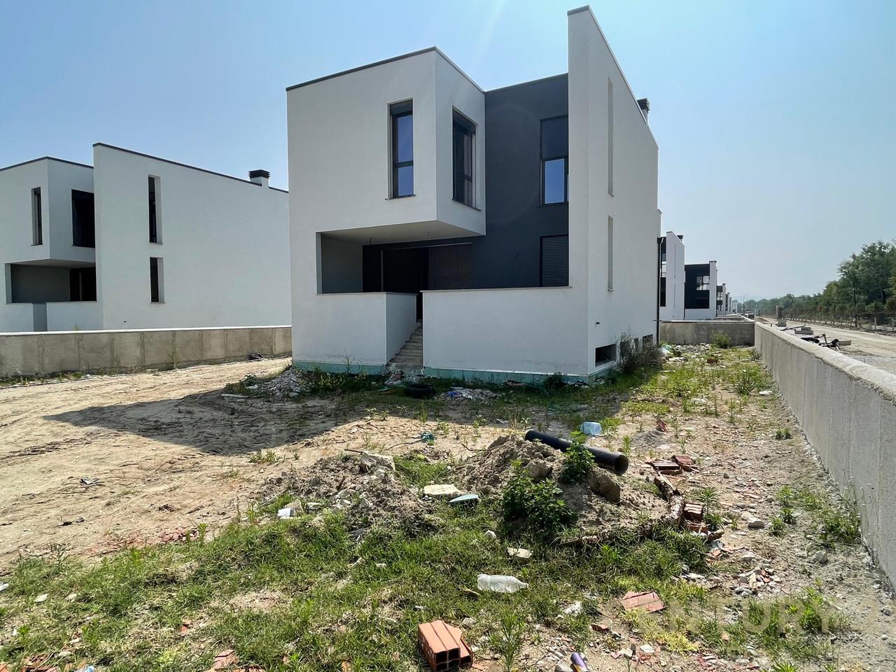 VILLA IN VENDITA NEL COMPLESSO "Turquoise Marina"!