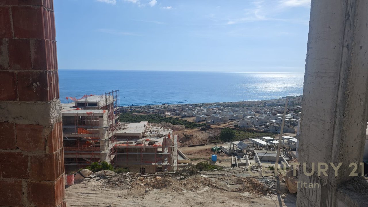 Super Villa For Sale In Green Coast 2