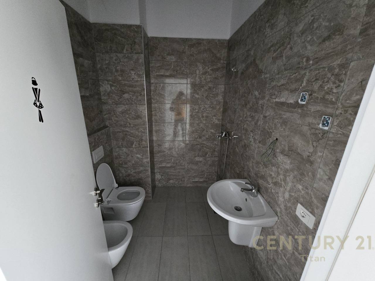 3+1+2 Apartment for Rent Behind Square 21 (For offices or residence)