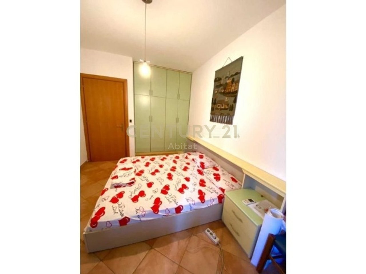 We are renting a 1+1 apartment on Kavaja Street.
