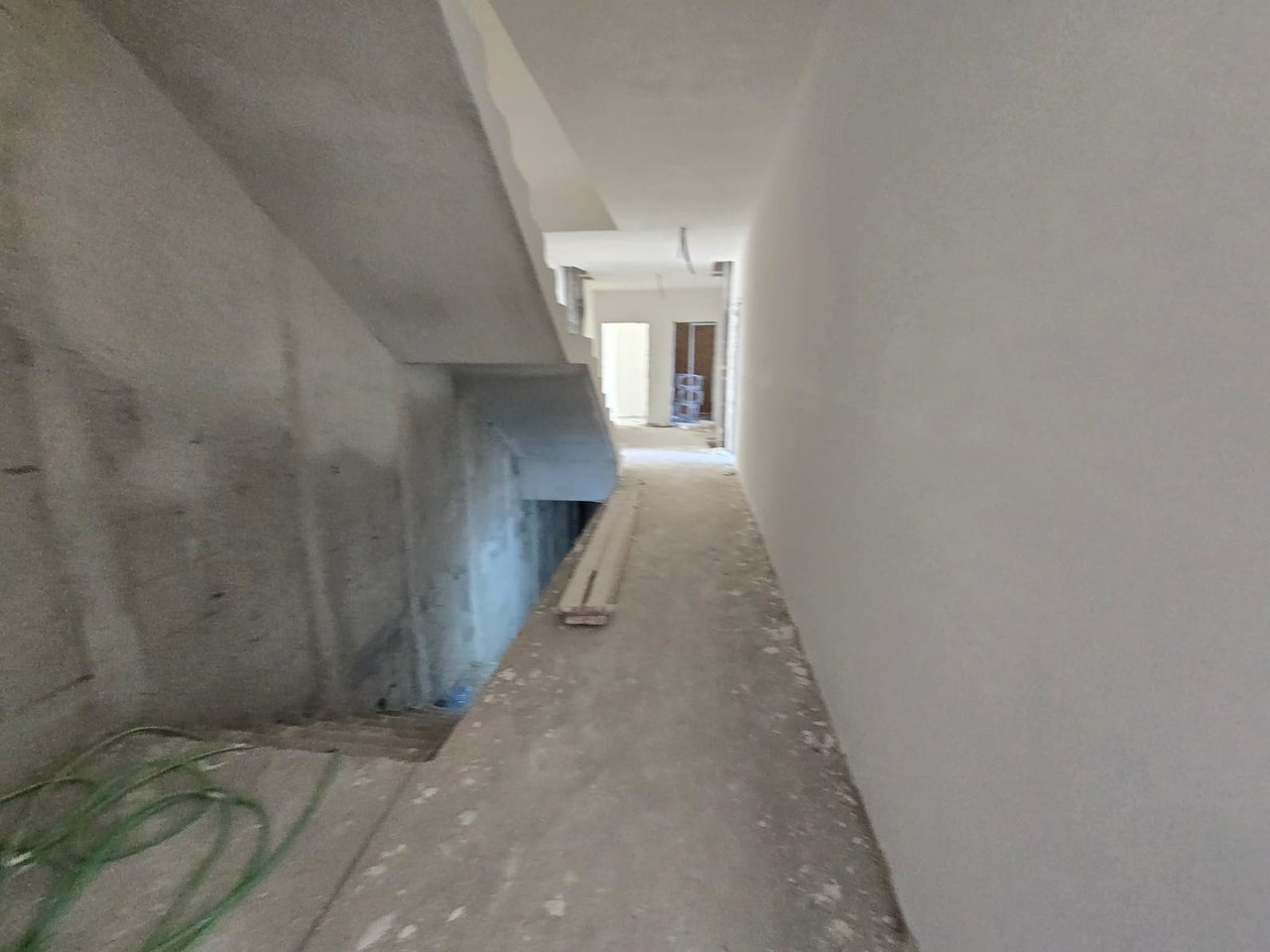 APARTAMENT 1+1 PER SHITJE,NE RADHIME! PAMJE DET!