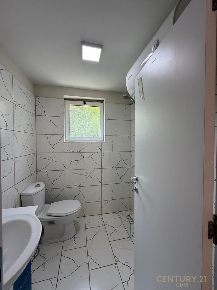 Jepet me qira apartament 2+1,shtepi private ne Selite!