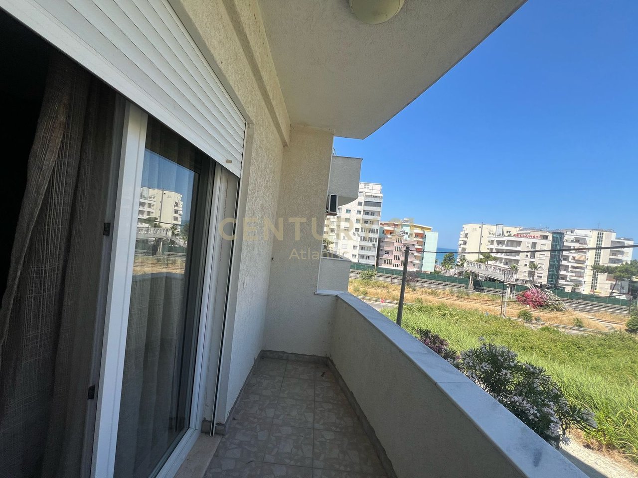 SHITET APARTAMENT 1+1 TE SHKEMBI KAVAJES !