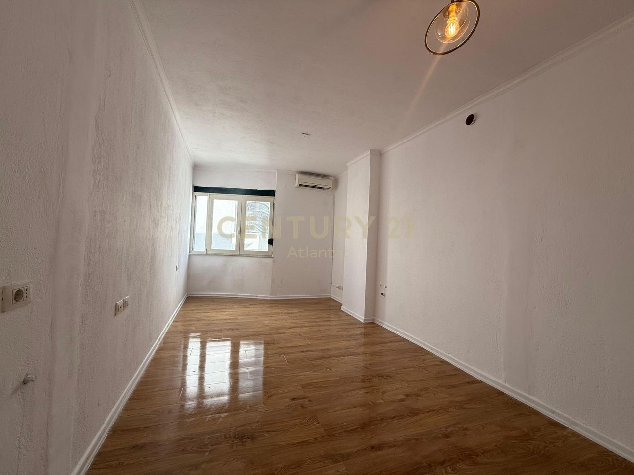 STUDIO IN VENDITA A ILIRIA BEACH!