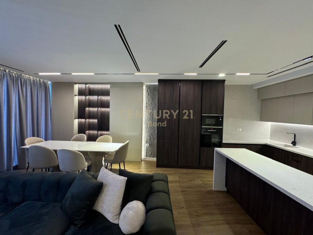 Residence Lake View, Appartamento in Affitto con Vista sul Lago di Tirana, 2+1+2+Posto Auto