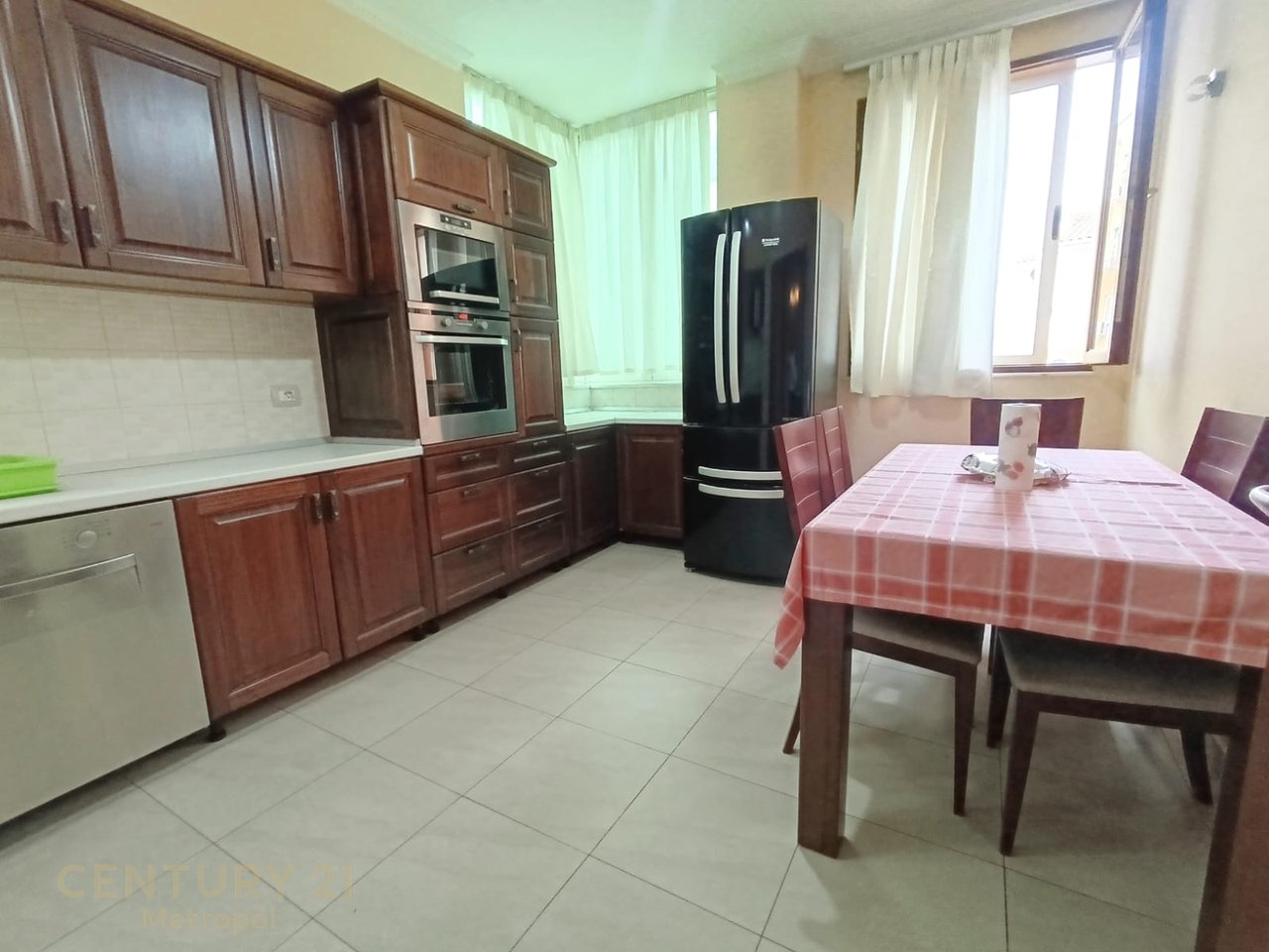 DUPLEX FOR RENT NEAR BIG MARKET OF ELEONORA!