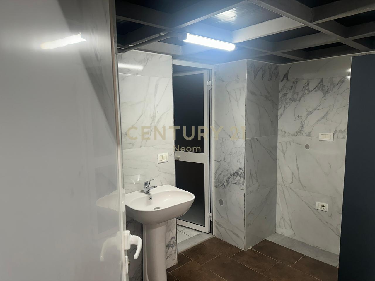 COMMERCIAL SPACE FOR RENT IN YZBERISHT!