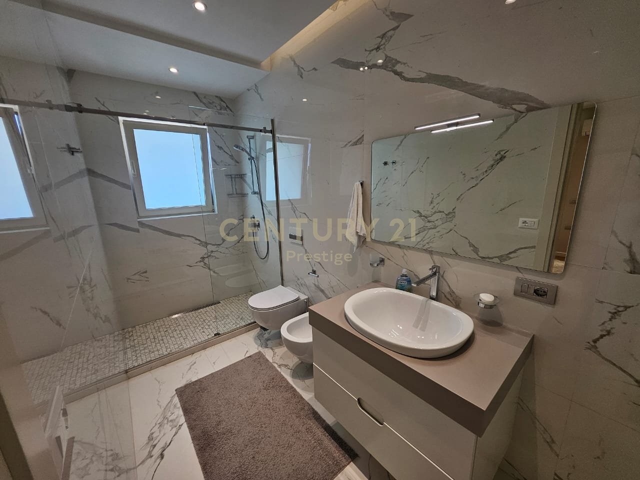 APARTMENT 2+1+2 + PARKING PLACE FOR RENT, LOCATED BEHIND THE AMERICAN EMBASSY!