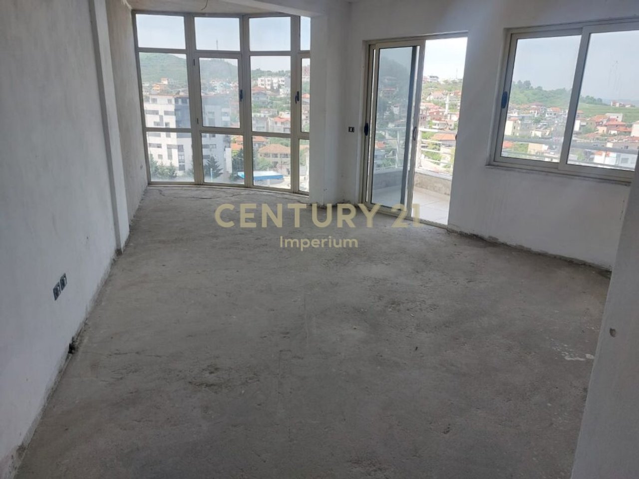 Apartment 2+1+2 bathrooms for sale, in Yzberish
