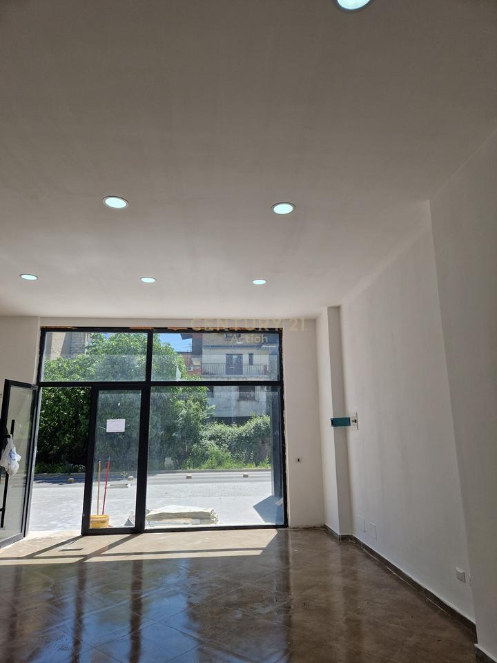 SERVICE PREMISES FOR RENT, FLOOR 0, NEW BOULEVARD!