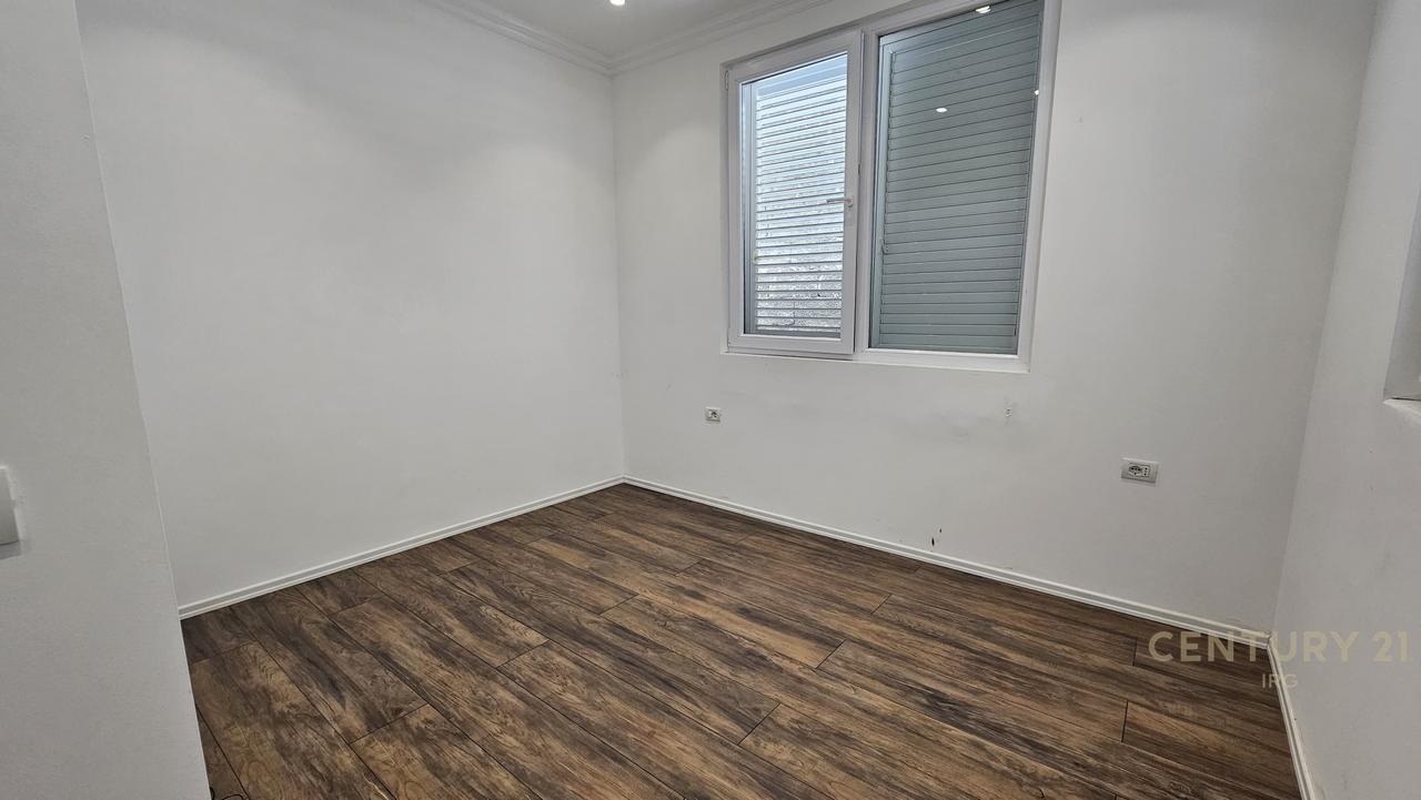 Shitet Vilë tek Kodra e Priftit!