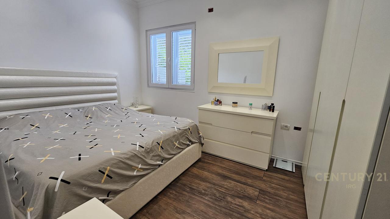 Shitet Vilë tek Kodra e Priftit!