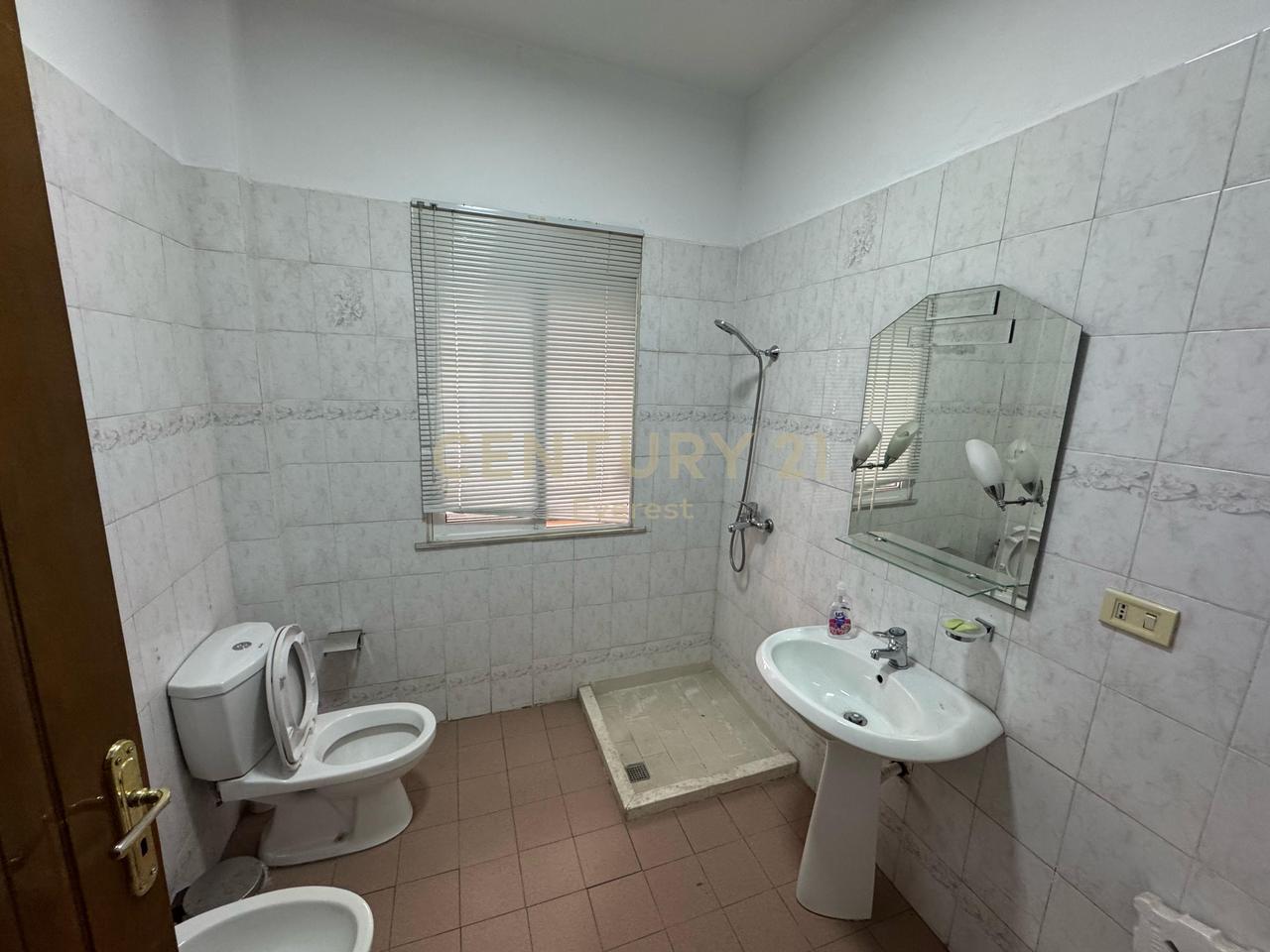 MYSLYM SHYRI, 3+1 PRIVATE HOUSE FOR RENT