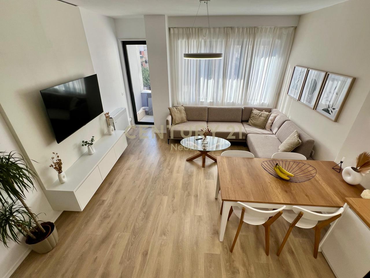 QIRA, APARTAMENT MODERN 2+1+2 te PAZARI RI ‼️