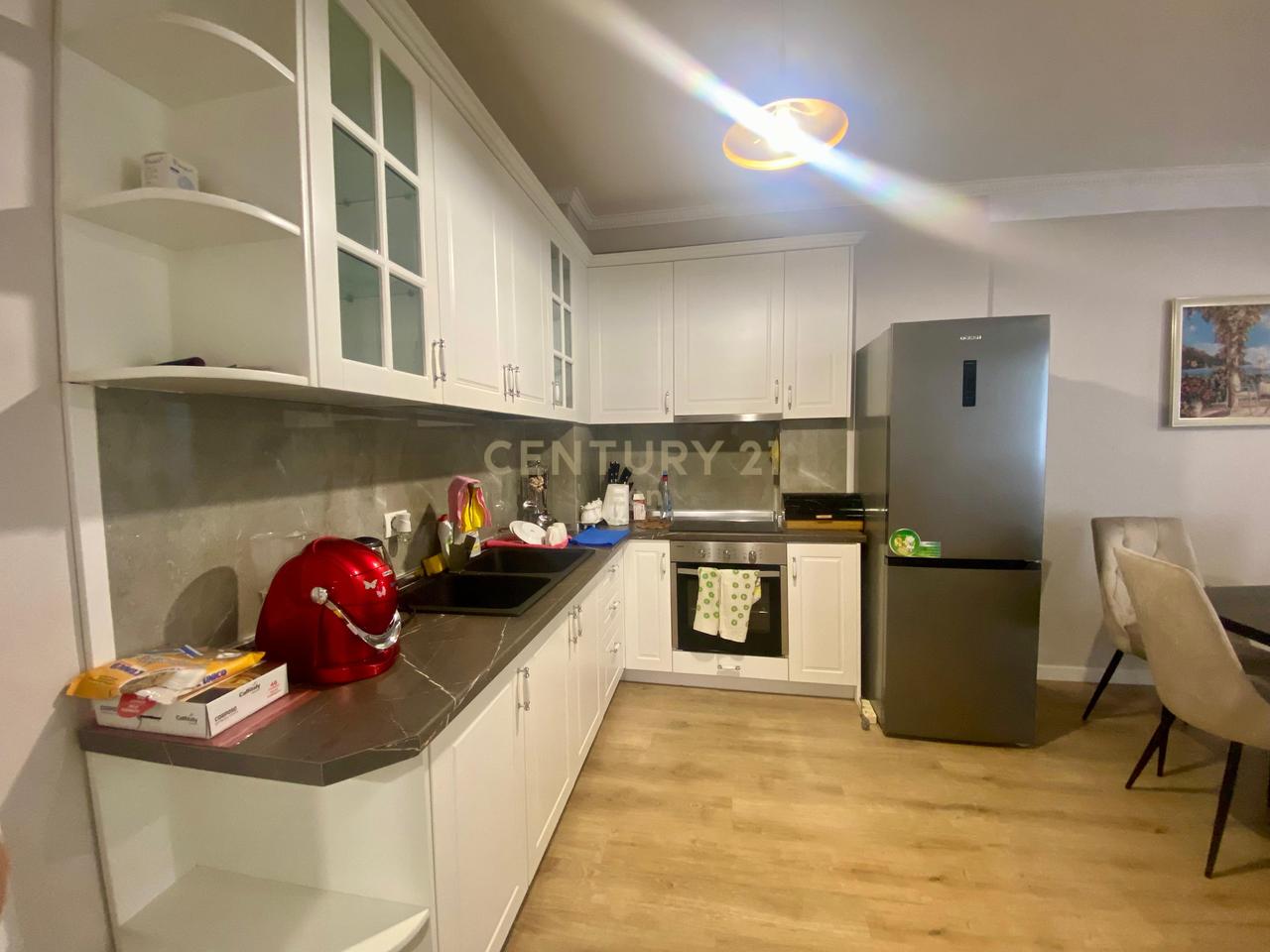 SHITET APARTAMENT 1+1 TEK ISH URT, DURRES !