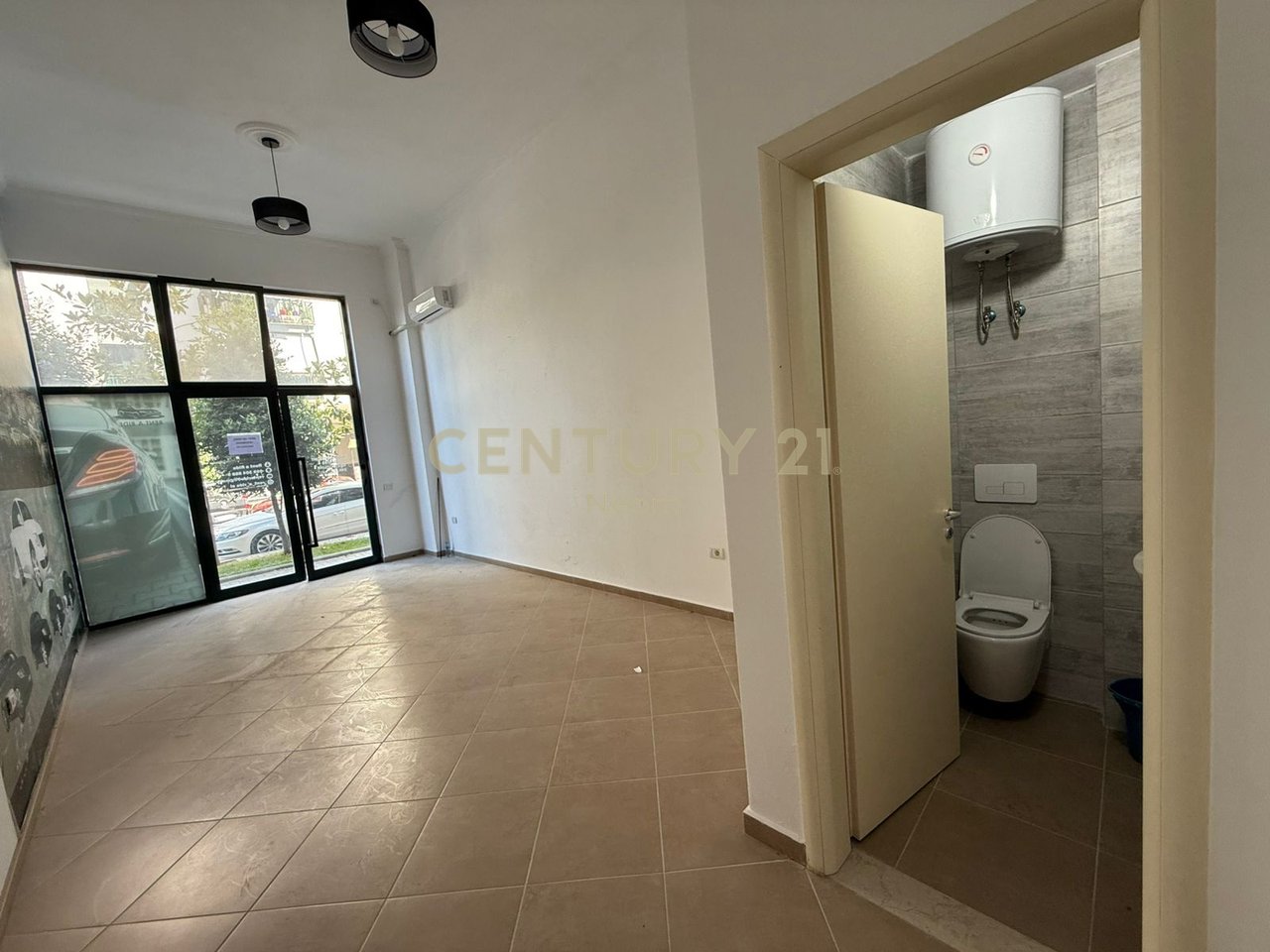 OFFICE FOR RENT GREEN CITY ASTIR