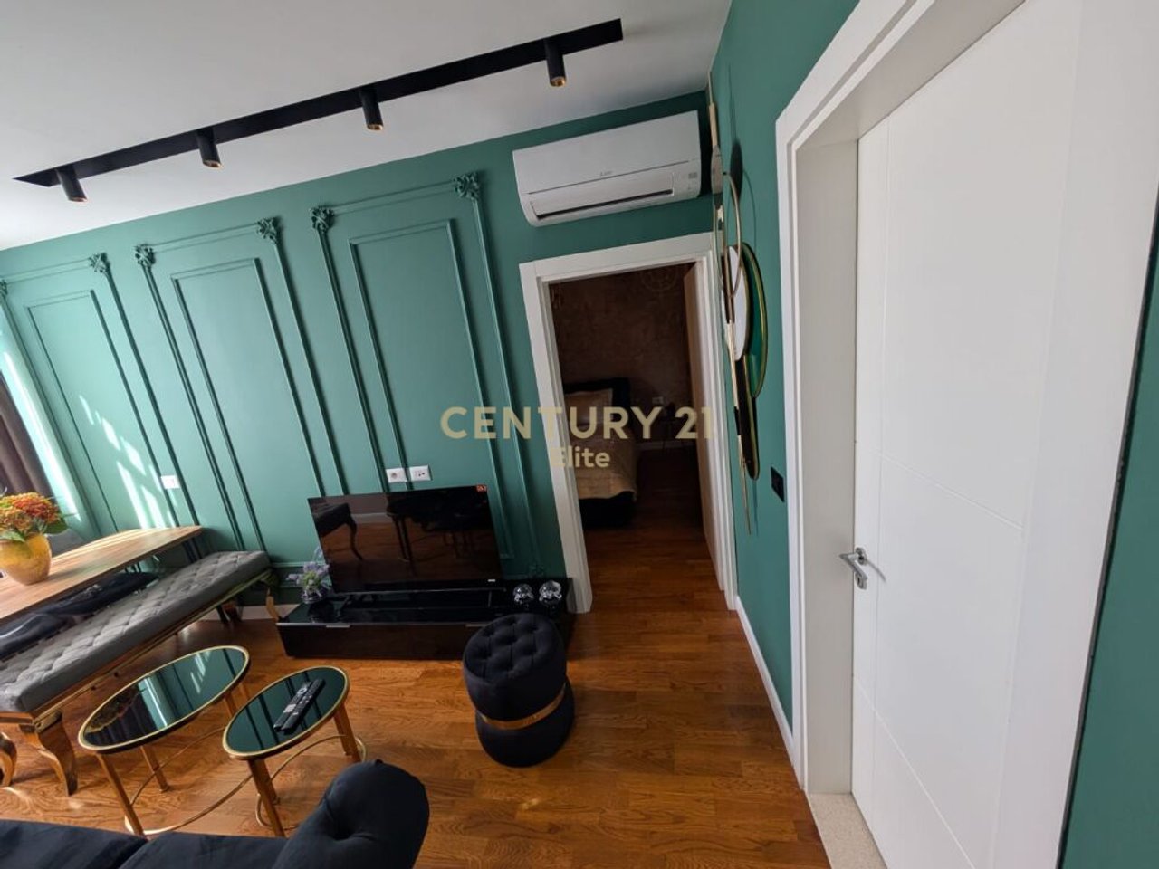 1+1 apartment for rent in Bllok!