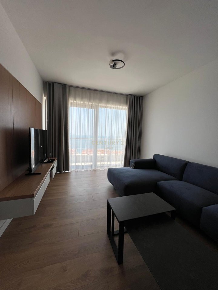 APARTAMENT LUKSOZ 2+1+2 PER QIRA, PAMJE TOTALE DETI NE UJE TE FTOHTE ,VLORE !