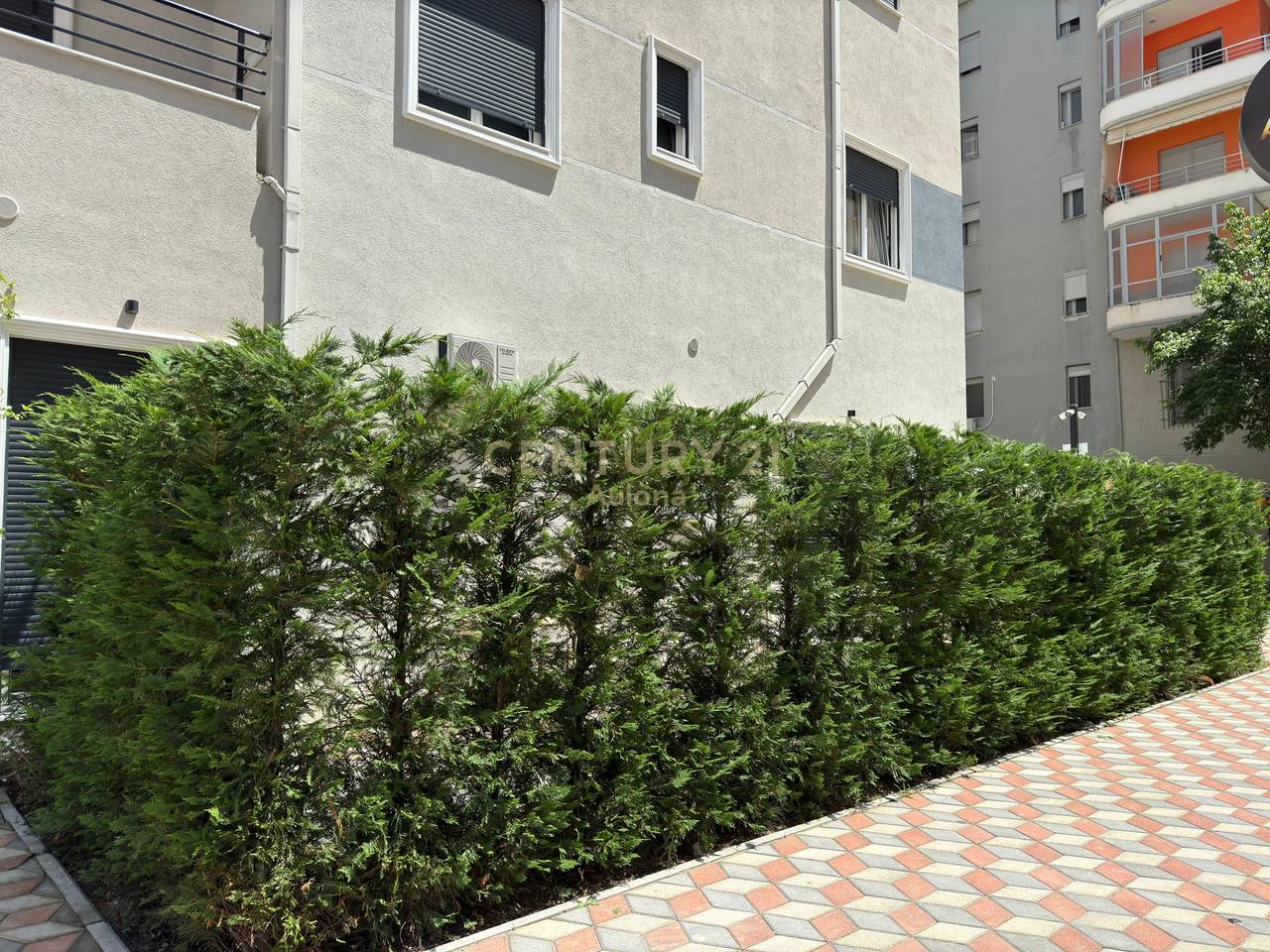 Apartament Garsoniere për Shitje në Lungomare